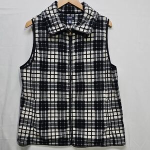 Chaps Women's Black and White Plaid Vest